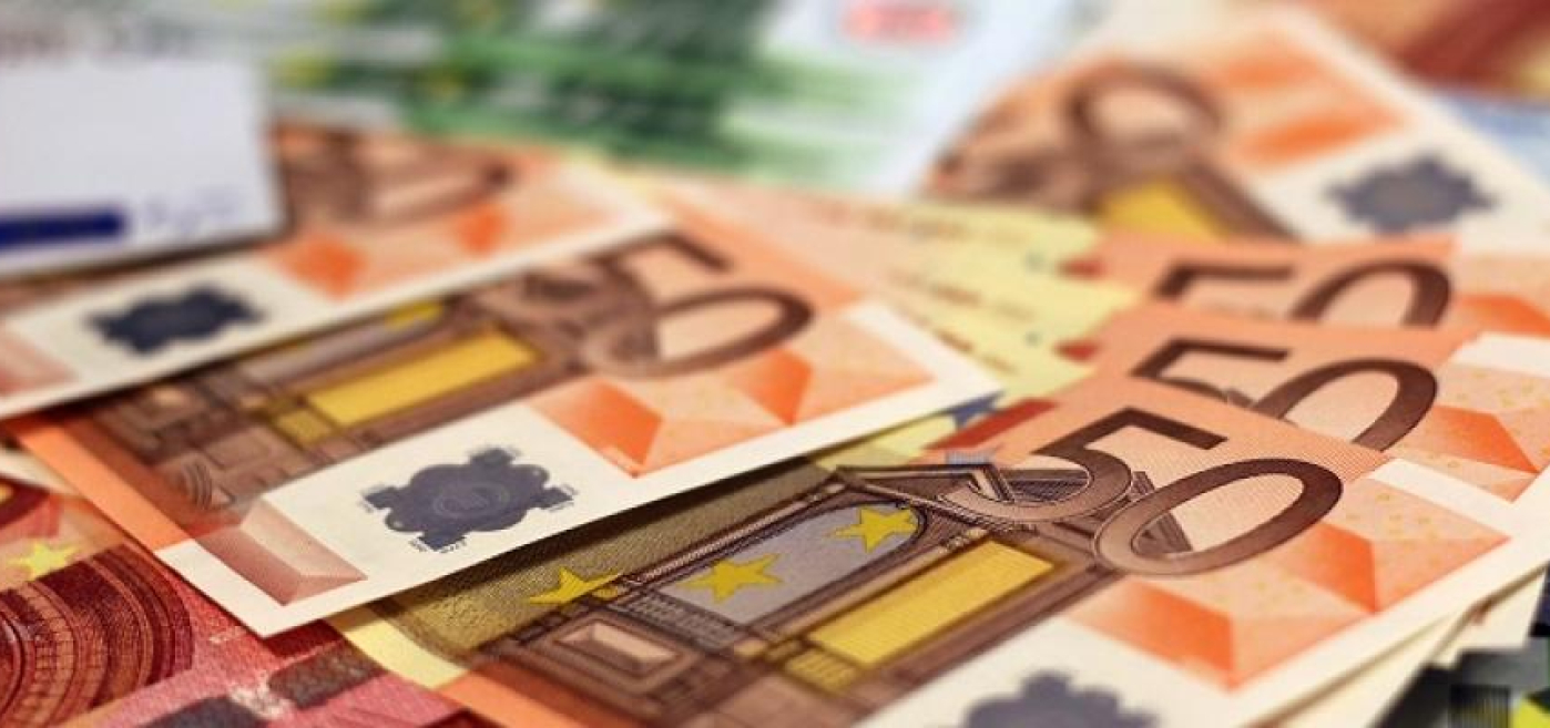 Ασύδοτες οι εισπρακτικές εταιρείες και τα δικηγορικά γραφεία